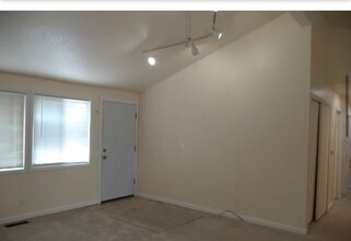 336 Bannock St in Sterling, CO - Foto de edificio - Building Photo