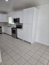 20137 SW 88th Ct in Cutler Bay, FL - Building Photo - Building Photo