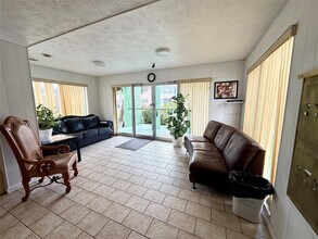 4821 NW 22nd Ct in Lauderhill, FL - Building Photo - Building Photo