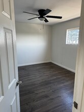 9506 Ramona St in Bellflower, CA - Foto de edificio - Building Photo