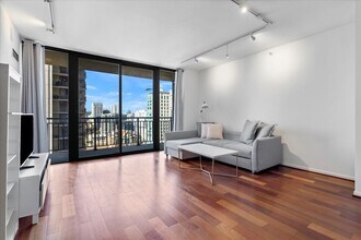 630 N State St, Unit 1609 in Chicago, IL - Building Photo - Building Photo