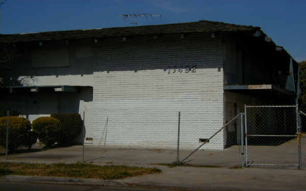 Jackson Aisle Apartments in Midway City, CA - Building Photo - Building Photo