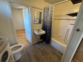 90 W Texas St in Ruidoso, NM - Building Photo - Building Photo