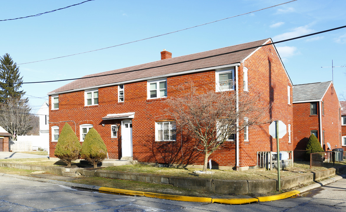 Neville Mansionettes in Neville Island, PA - Building Photo