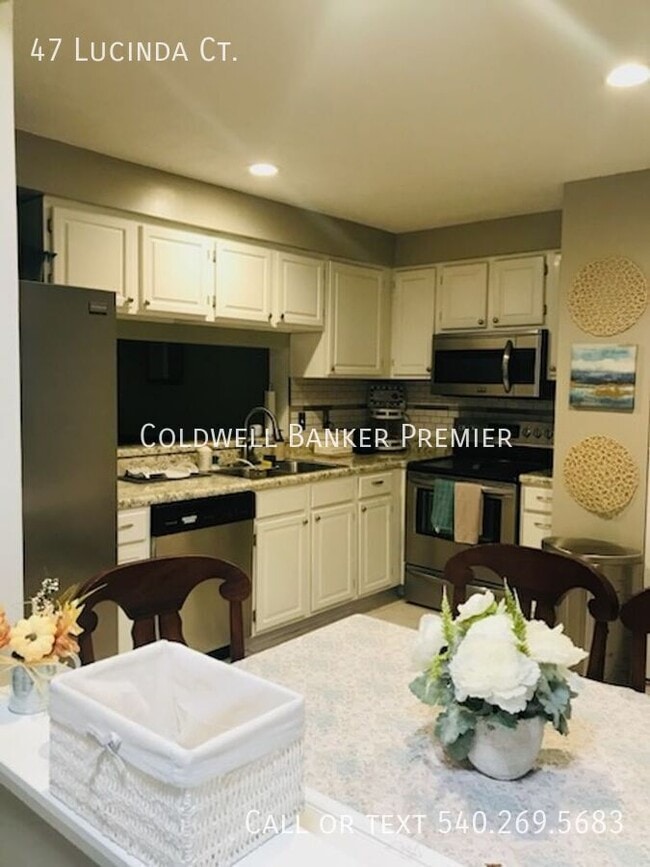 47 Lucinda Ct in Hampton, VA - Building Photo - Building Photo