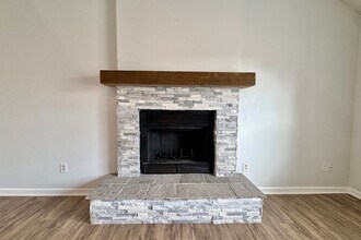 1914 Salisbury Way in Hinesville, GA - Building Photo - Building Photo