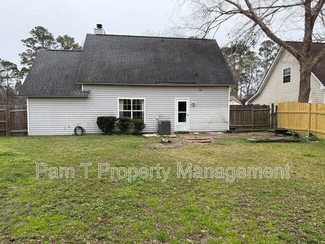 226 Bordeaux Ln in Savannah, GA - Building Photo - Building Photo