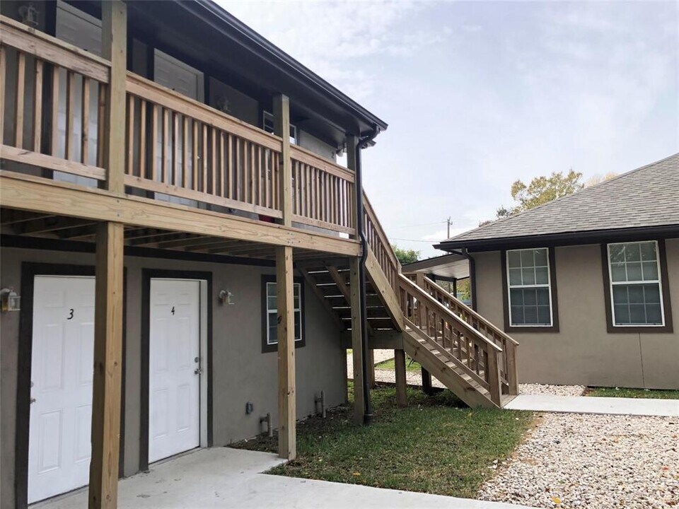 706 Harris Ave in Pasadena, TX - Building Photo