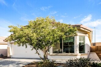 6468 Duck Hill Springs Dr in Las Vegas, NV - Building Photo - Building Photo