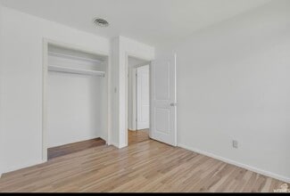 121 W 255 S in Orem, UT - Foto de edificio - Building Photo