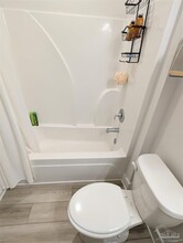 209 Camellia Dr in Gonzalez, FL - Building Photo - Building Photo