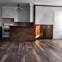 212-218-218 Lowell St in Fall River, MA - Foto de edificio - Building Photo