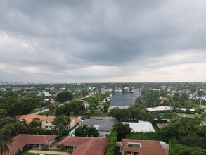 2200 NE 33rd Ave in Fort Lauderdale, FL - Building Photo - Building Photo