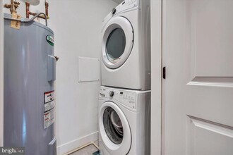 4126 8th St NW-Unit -1 in Washington, DC - Building Photo - Building Photo