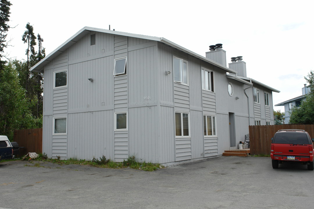 9501-9522 Morningside Loop in Anchorage, AK - Building Photo