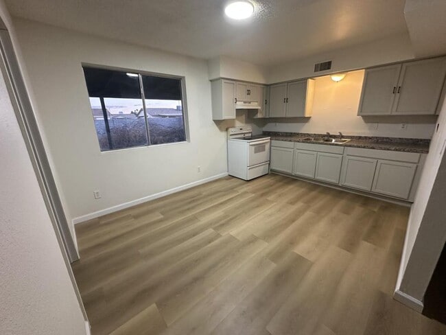 9221 W Gary Rd in Peoria, AZ - Building Photo - Building Photo