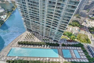 475 Brickell Ave, Unit 5010 in Miami, FL - Building Photo - Building Photo