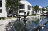 Parkside Senior Apartments in San Bernardino, CA - Foto de edificio - Other