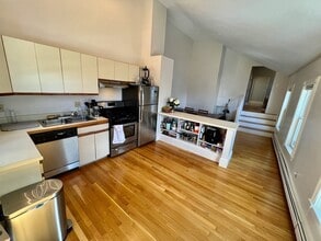 66 Telegraph St, Unit 3 in Boston, MA - Building Photo - Building Photo