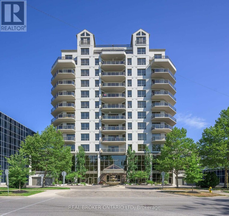 250-250 Pall Mall St in London, ON - Building Photo