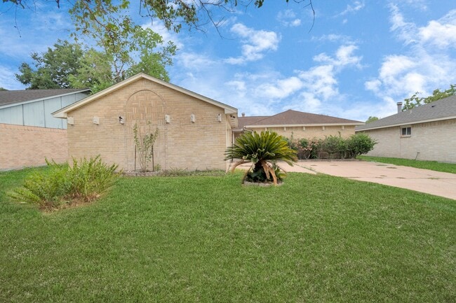 13411 Splintered Oak Dr