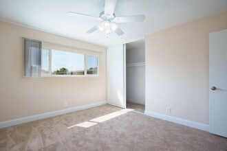 Fremont Pines Apartments in Fremont, CA - Foto de edificio - Interior Photo