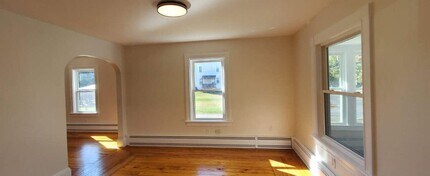 70 Ferry St, Unit 70 in Easthampton, MA - Building Photo - Building Photo
