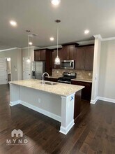 5805 Wandering Grv Trl in Suwanee, GA - Building Photo - Building Photo