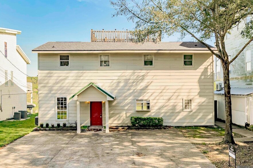 550 S River Rd, Unit B in Port Allen, LA - Building Photo