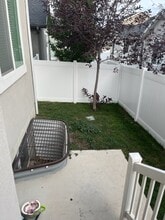 4989 W Longboat Ln in Herriman, UT - Foto de edificio - Building Photo