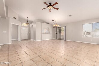 17303 E Caliente Dr in Fountain Hills, AZ - Building Photo - Building Photo