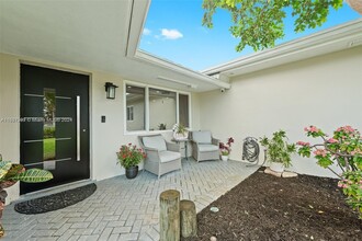 5021 SW 29th Terrace in Fort Lauderdale, FL - Building Photo - Building Photo