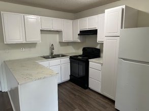 1954 Lakeview Rd in Asheboro, NC - Building Photo - Building Photo