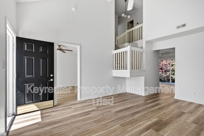 138 Tannenbaum Cir in Greensboro, NC - Building Photo - Building Photo