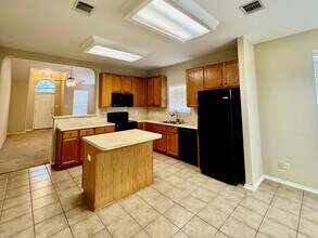 17122 Argyle Pass in San Antonio, TX - Building Photo - Building Photo