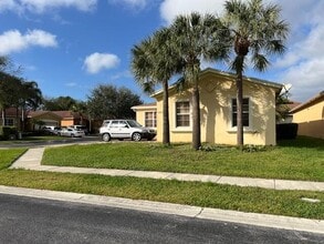 5845 Gypsum Pl in West Palm Beach, FL - Building Photo - Building Photo
