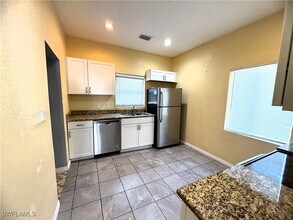 3341 Marion St in Ft. Myers, FL - Building Photo - Building Photo