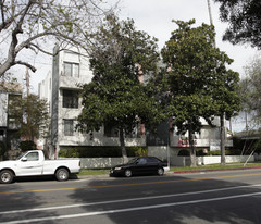 4343 Whitsett Ave Apartments