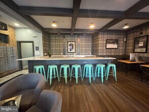 6610 Germantown Ave in Philadelphia, PA - Building Photo - Building Photo