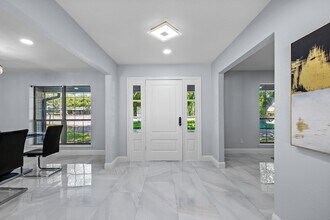 14909 Hillcrest Rd in Dallas, TX - Building Photo - Building Photo