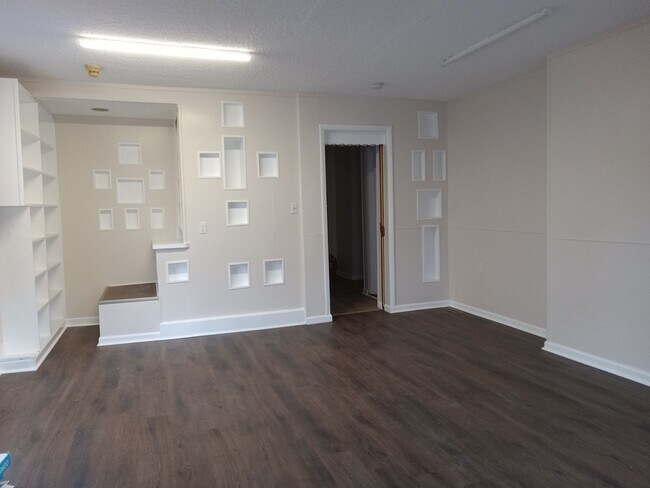 26-28 E Pine St.-Unit -26 Pine St. in Millville, NJ - Building Photo - Building Photo