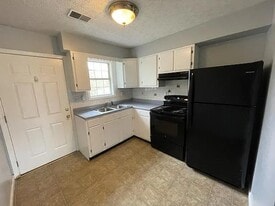 2575 Russell Springs Rd