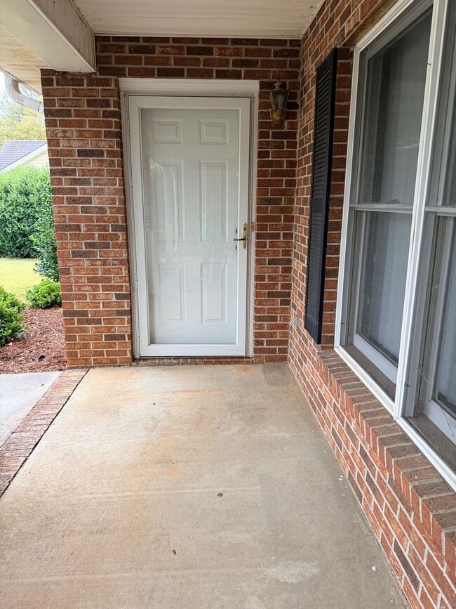 121 Timberwood Rd in Greenwood, SC - Building Photo - Building Photo