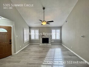 5305 Summer Cir in Austin, TX - Building Photo - Building Photo