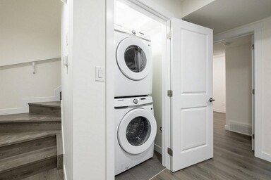 9811-9107 107 Ave in Morinville, AB - Building Photo - Building Photo