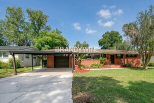 2454 Buttonwood Dr in Jacksonville, FL - Building Photo