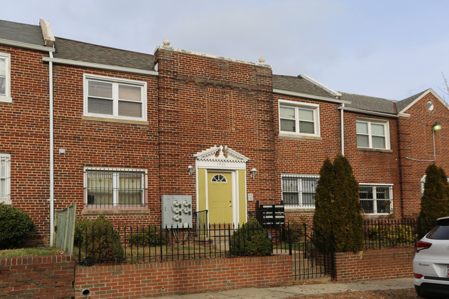 1720 Capitol Ave NE in Washington, DC - Building Photo - Building Photo