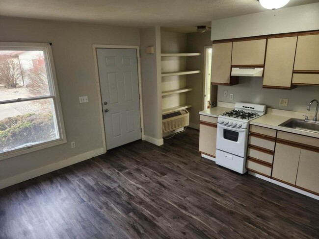 property at 1708 Tippecanoe Dr