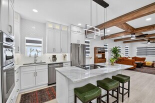 1511 S Palmway in Lake Worth Beach, FL - Building Photo