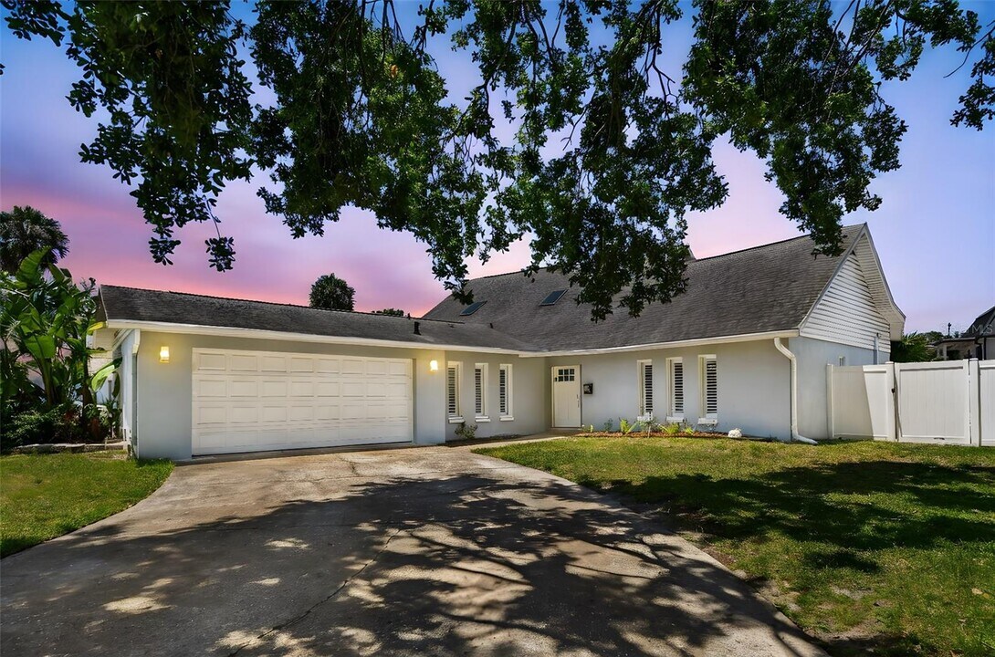 4203 W Cleveland St in Tampa, FL - Building Photo